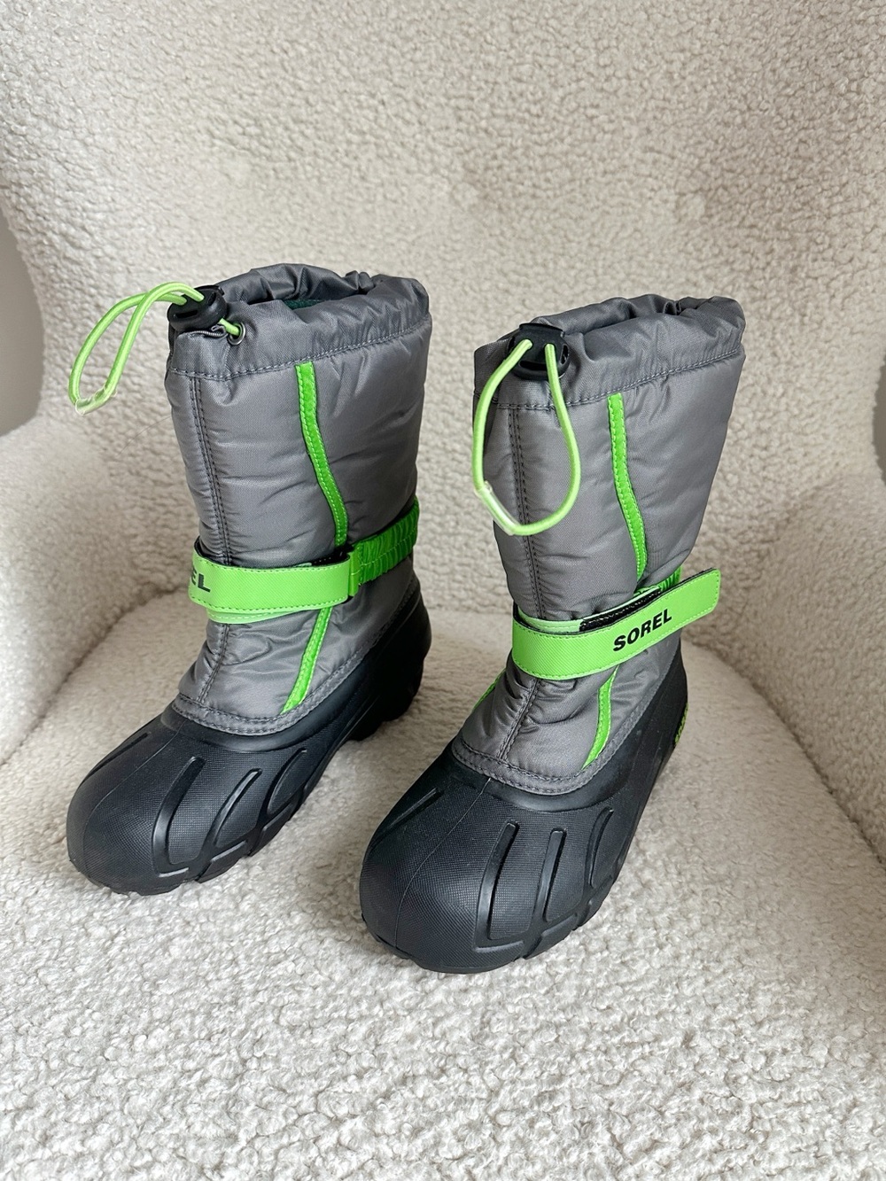 Sorel Children’s Flurry Snow Boot sz 4